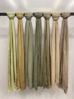 WJ070  Crinkled Rayon Scarf, Finished with Side Fringe