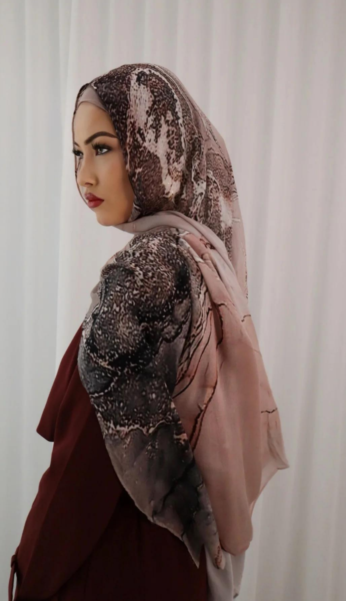 MYR002  Printed Modal Hijab – Elegantly Styled on Model