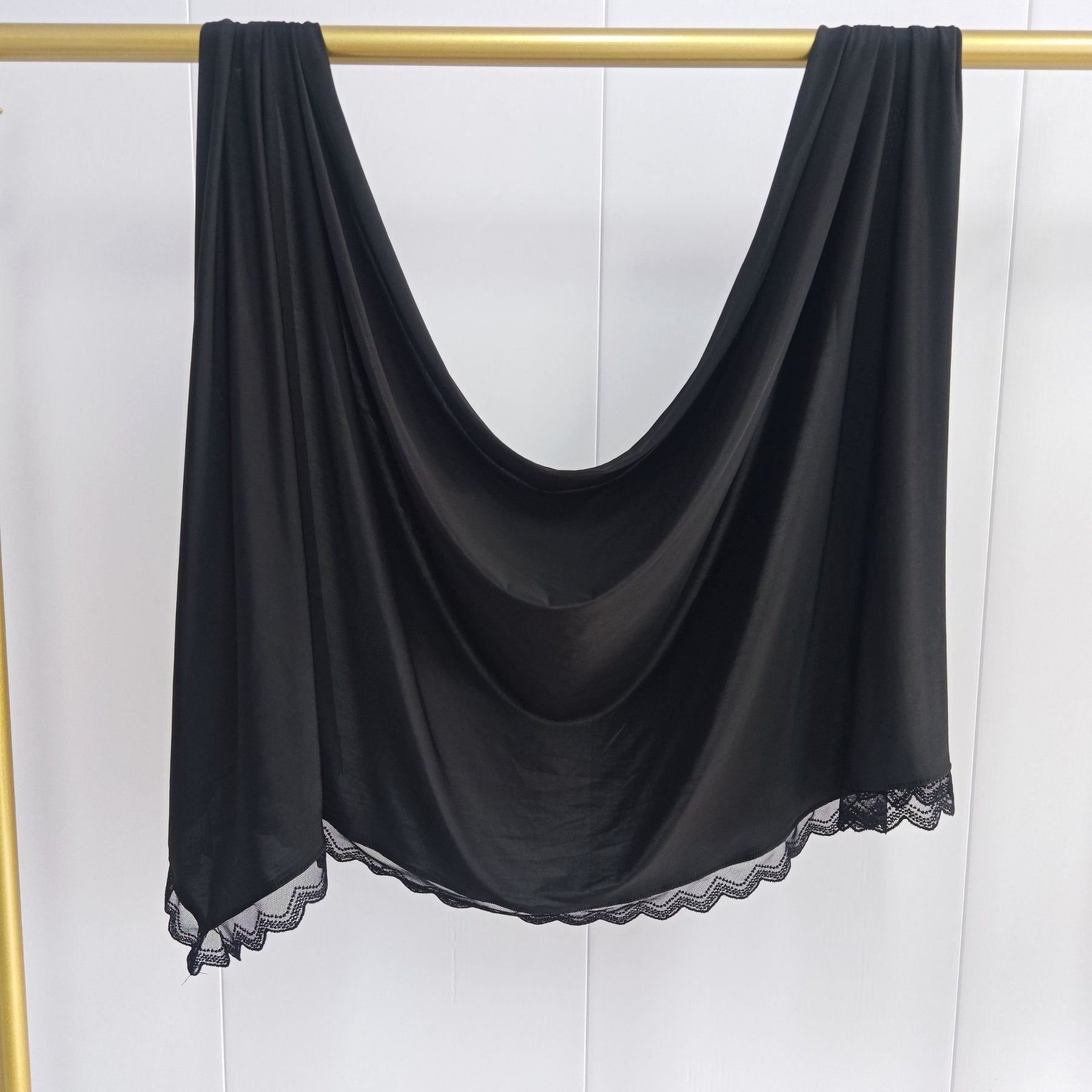 MLSL-457  Liquid Jersey Hijab with Lace L-Shaped Trim