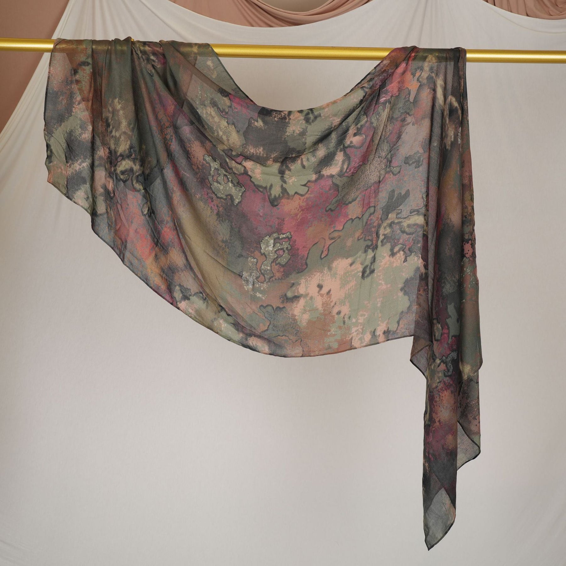DL002  Double-Sided Modal Printed Single-Stitch Right-Angle Rolled-Edge Hijab