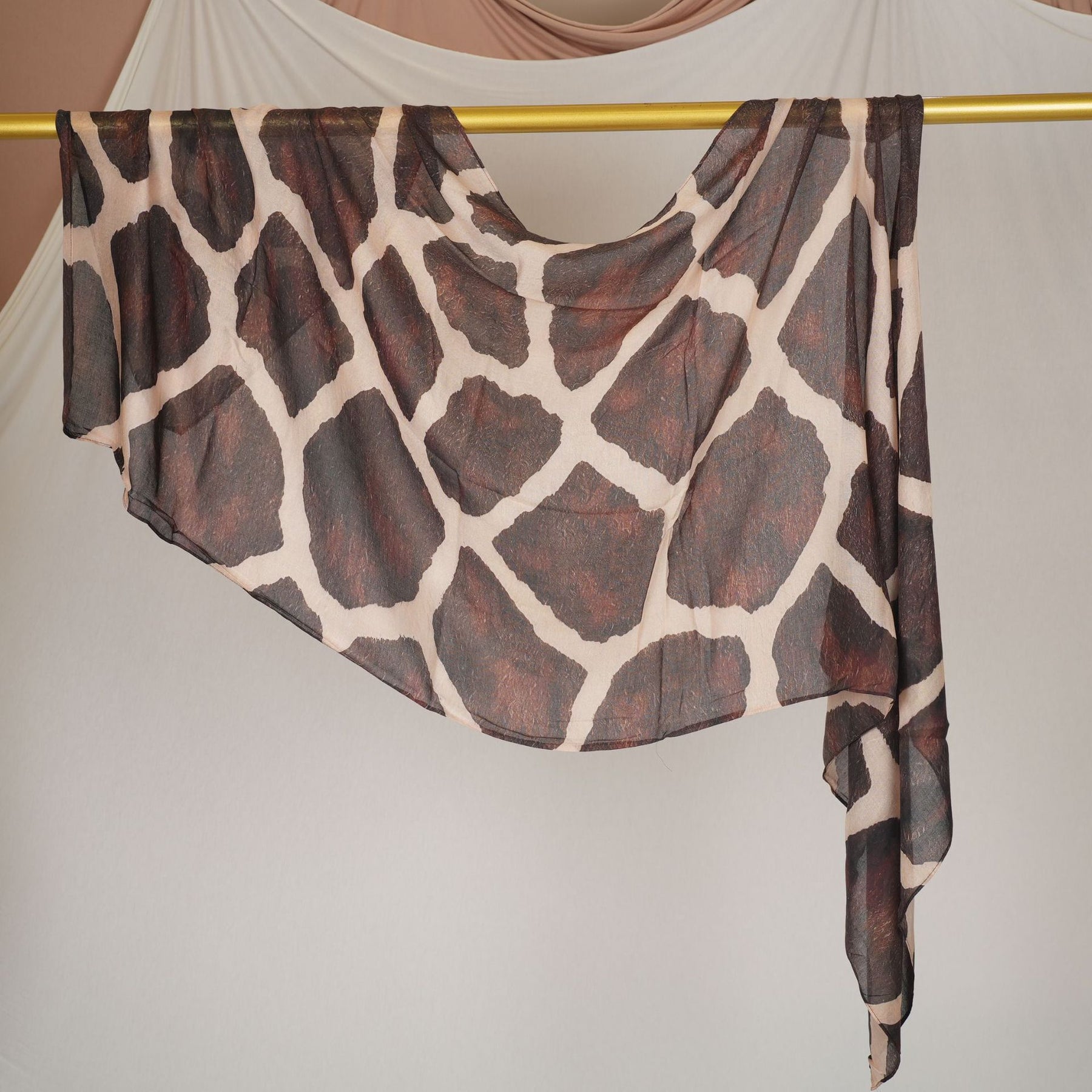 DL002  Double-Sided Modal Printed Single-Stitch Right-Angle Rolled-Edge Hijab