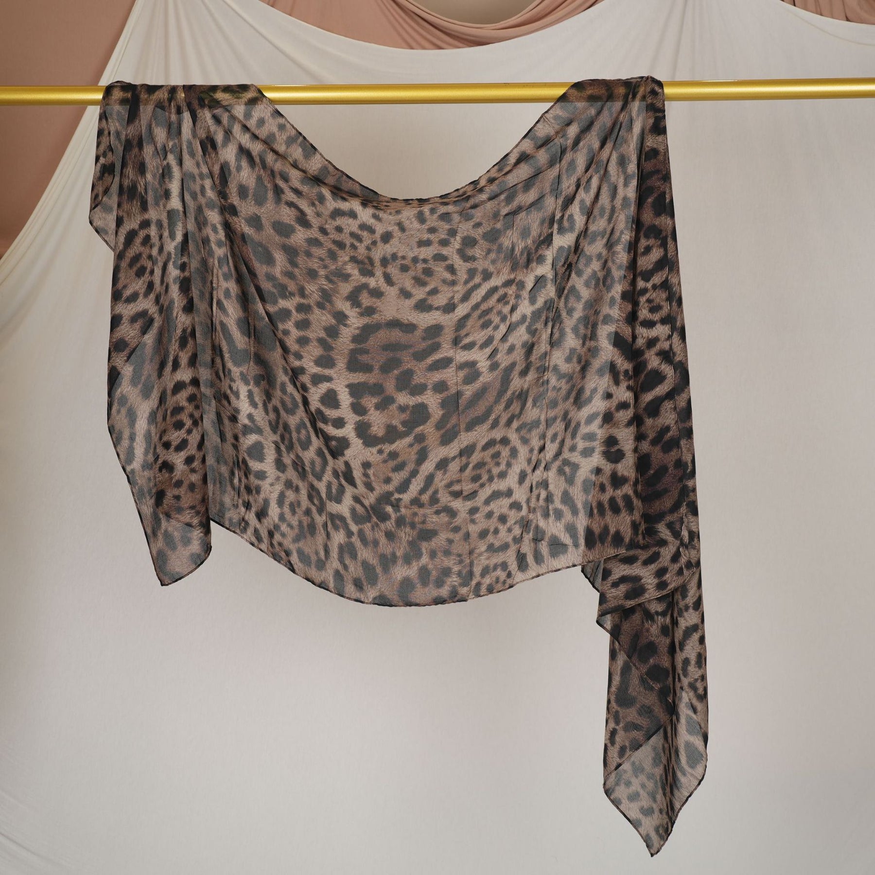 DL002  Double-Sided Modal Printed Single-Stitch Right-Angle Rolled-Edge Hijab