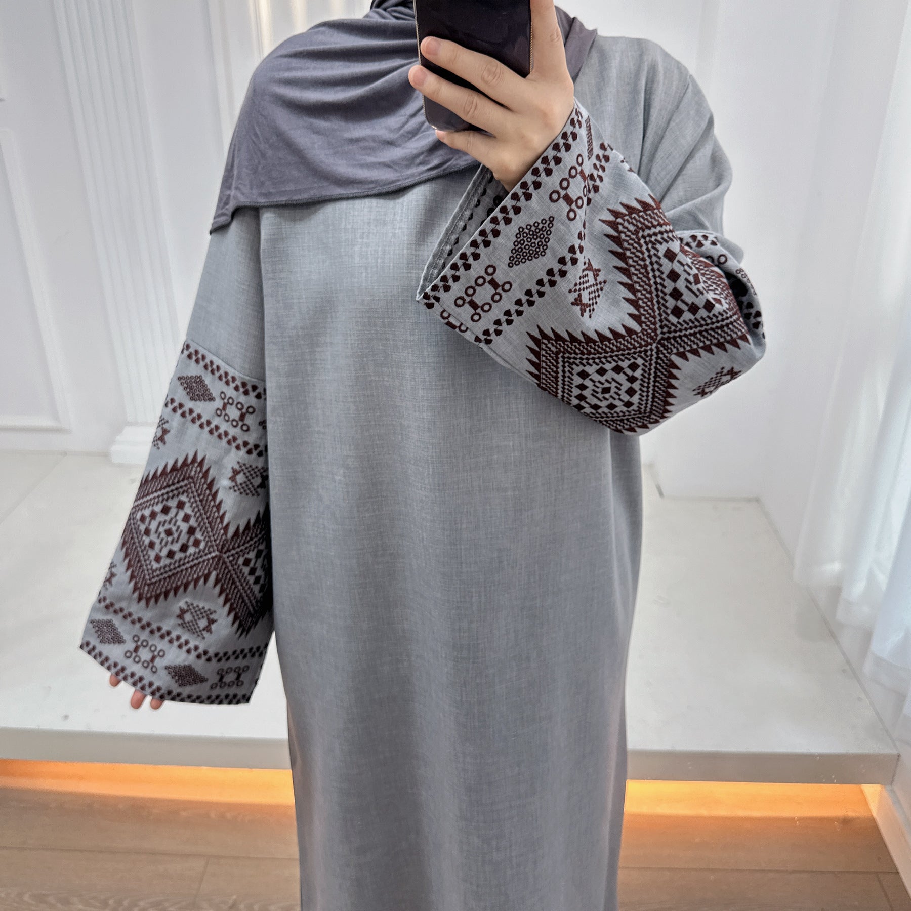 LR901  Embroidered Viscose Plus Size Long Sleeve Dress