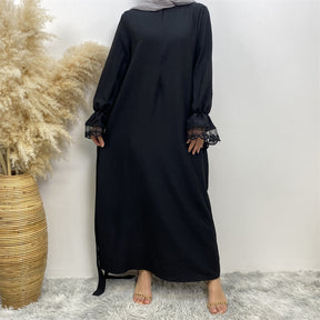 6723 plain Lace cuff abaya