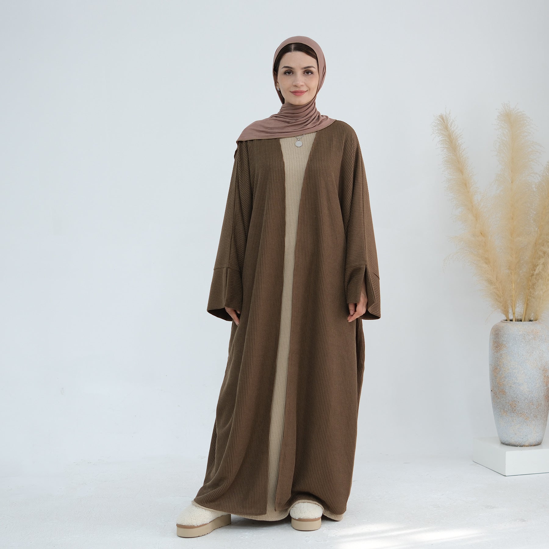 LR911  Winter Loose-Fitting Heavyweight Jersey Abaya-Outerwear Only