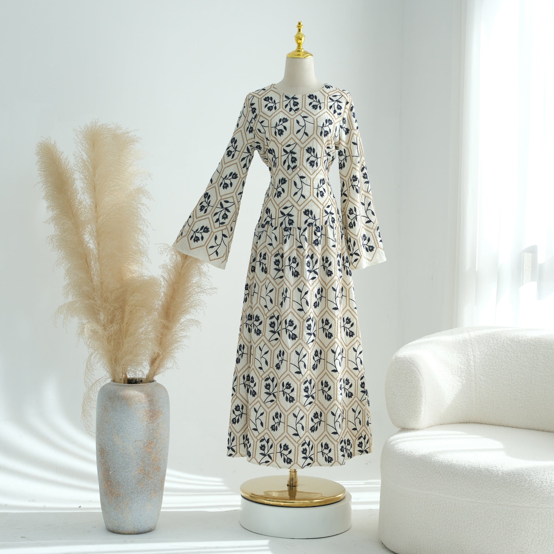 LR1095  Women's Plus Size Long Sleeve Full Embroidery Dress