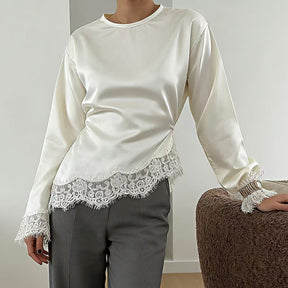 B3788  Round Neck Plain Long Sleeve Irregular Hem Lace Trim Base Layer Top