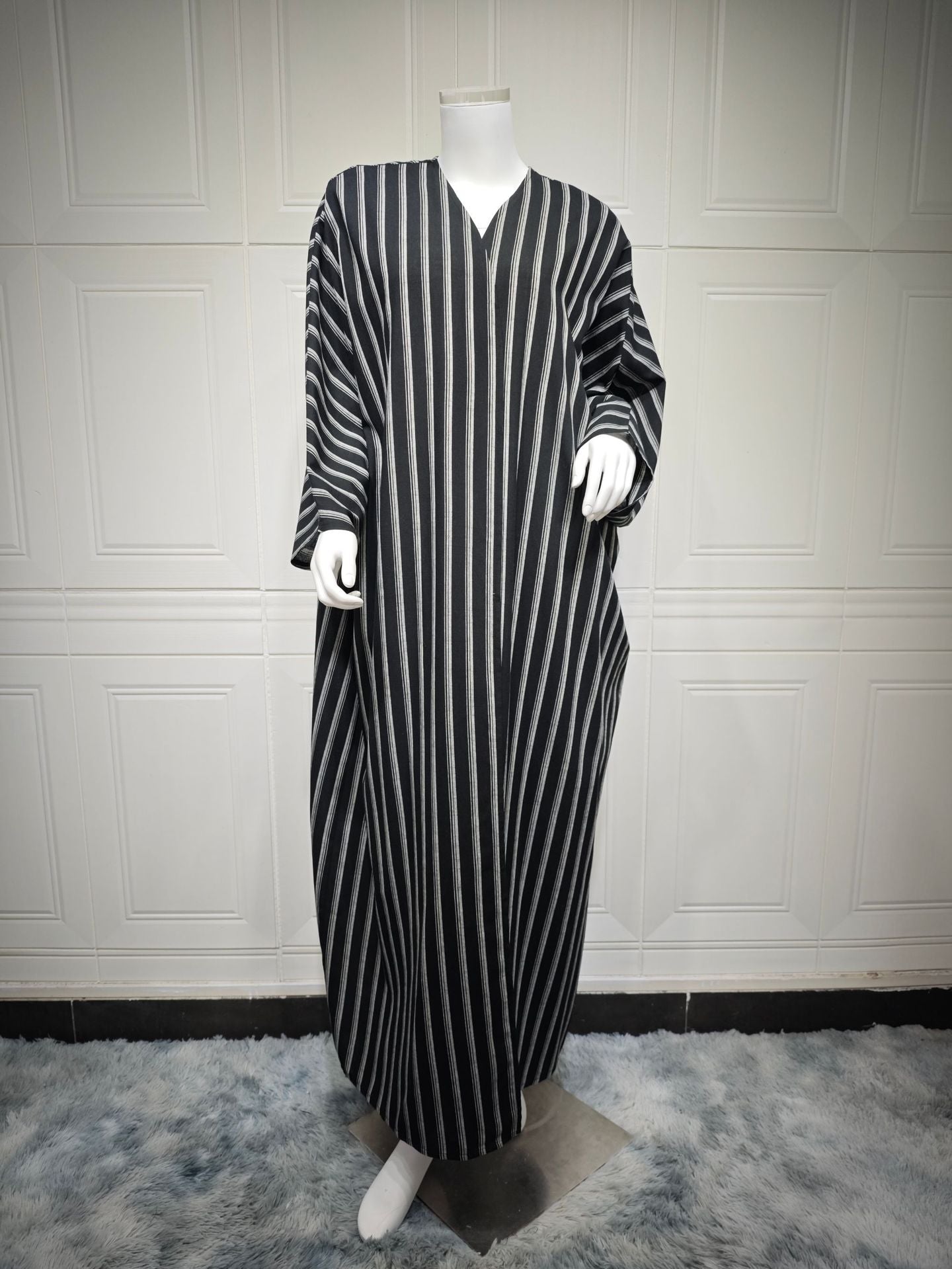 MQ161  Long Zebra Stripe Cotton Open Abaya