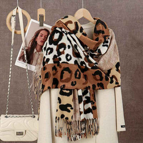YR271  Leopard Print Scarf in Faux Cashmere