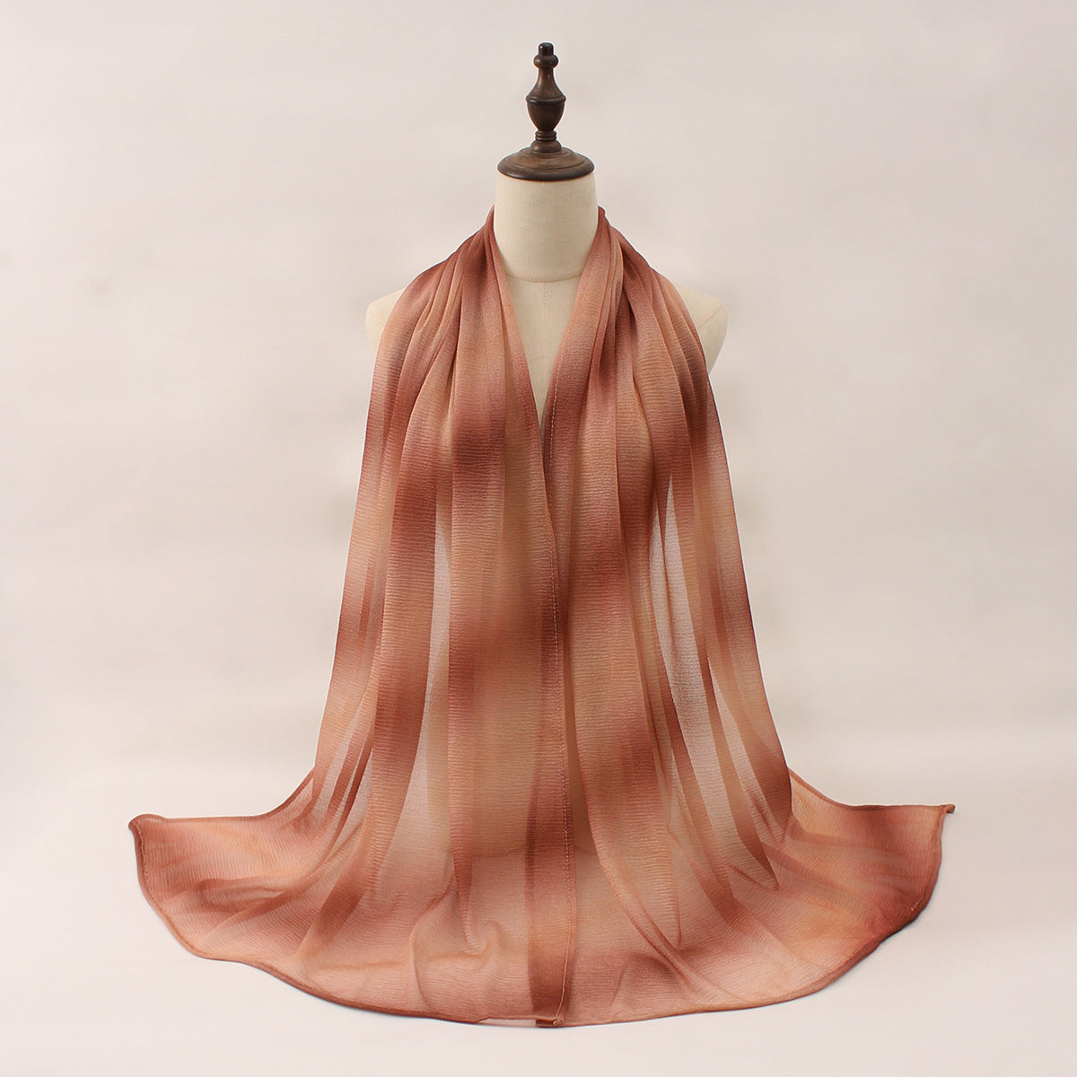 Z0A70006  Striped gradient pleated scarf - MOQ:2