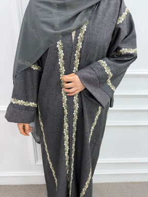 LR1153  Exquisite plus size embroidered cardigan