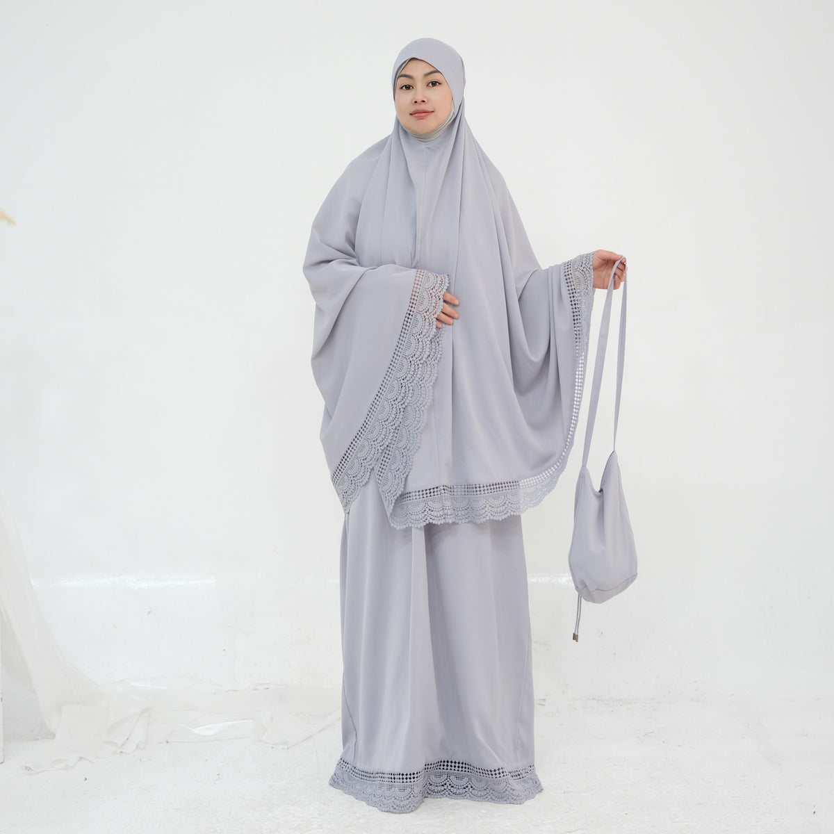 LR957  4-Piece Prayer Mat Storage Bag Lace Hijab & Skirt Set