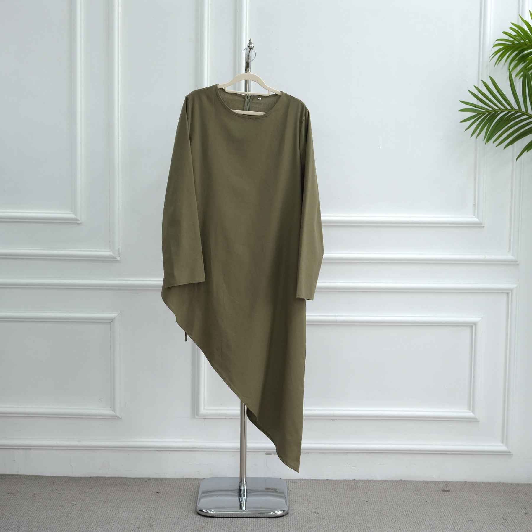 LR1100+LR1101  Elegant Top Paired with Fashion Skirt