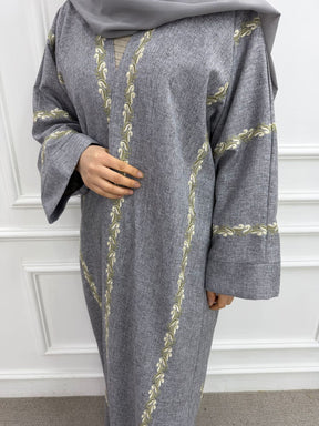 LR1153  Exquisite plus size embroidered cardigan