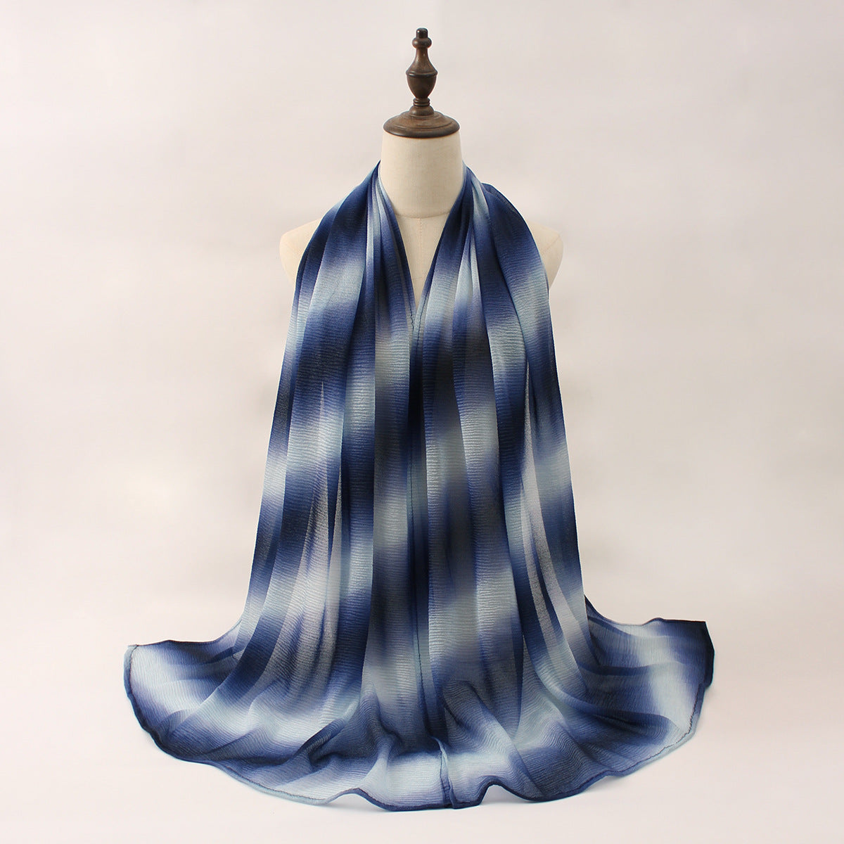 Z0A70006  Striped gradient pleated scarf - MOQ:2