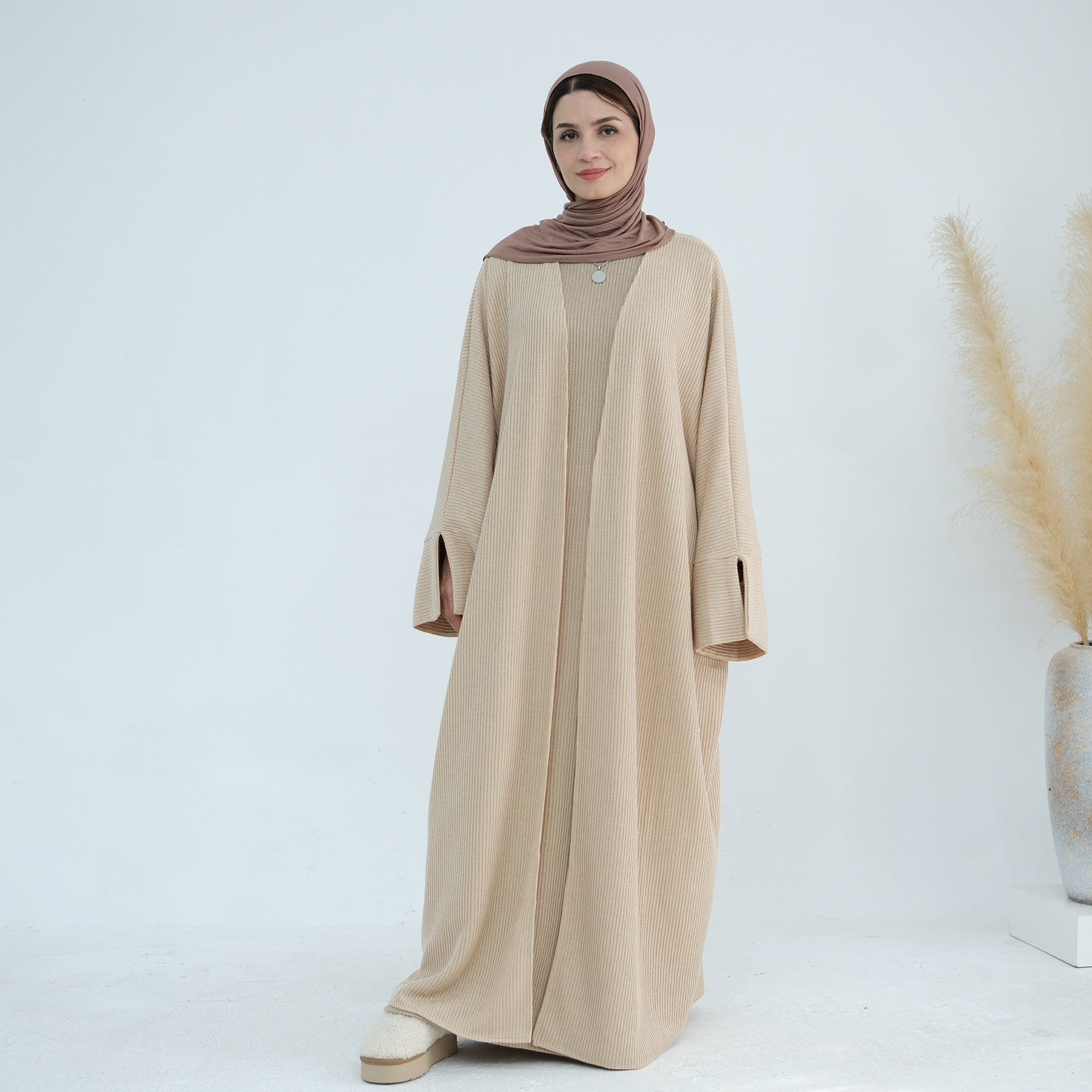 LR911  Winter Loose-Fitting Heavyweight Jersey Abaya-Outerwear Only