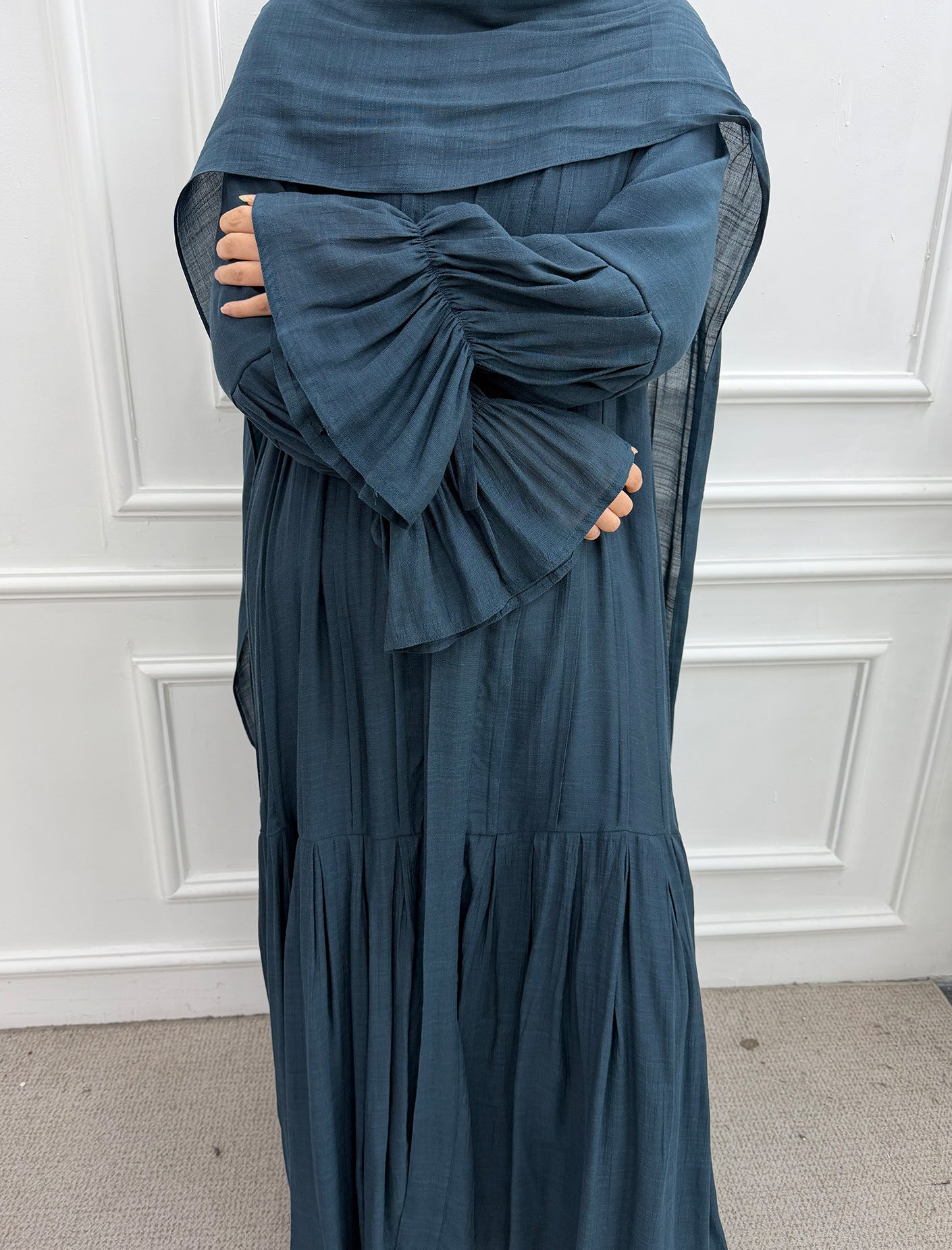 LR1139  Pleated cardigan with lining + hijab 2-piece set