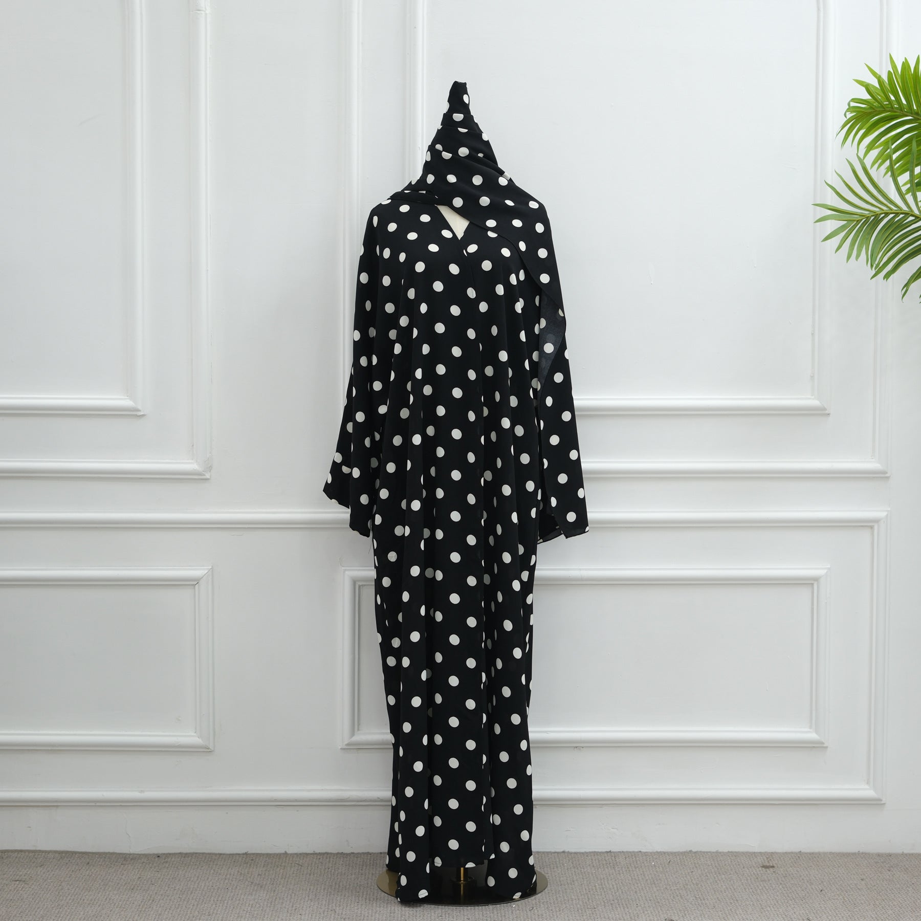 LR1119  Women's Vibrant Polka Dot Cardigan & Hijab 2-Piece Set
