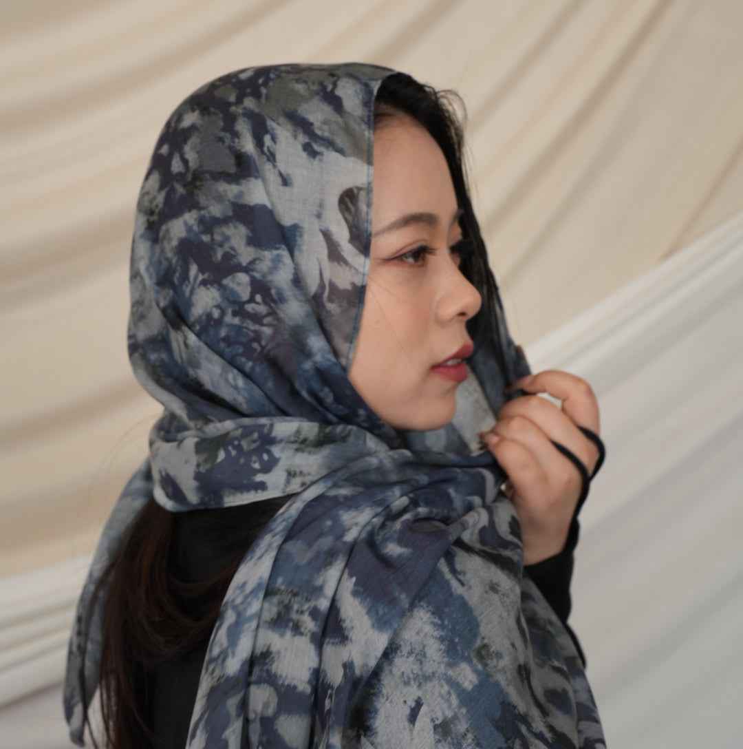 MD017  Modal Polyester Cotton Blend Floral Tie-Dye Single-Needle Hijab