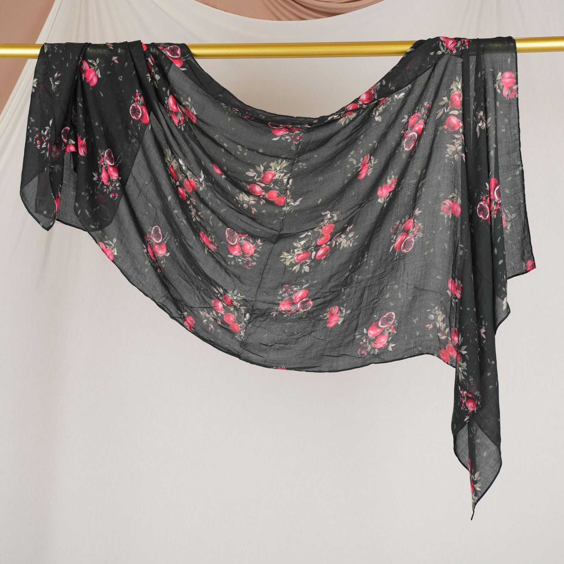 DL001  Double-Sided Modal Printed Single-Stitch Right-Angle Rolled-Edge Hijab
