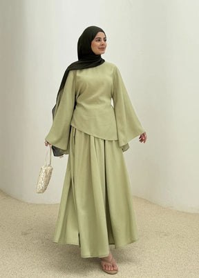 LR1313  Plus Size Top and Skirt Two Piece Set with Pockets
