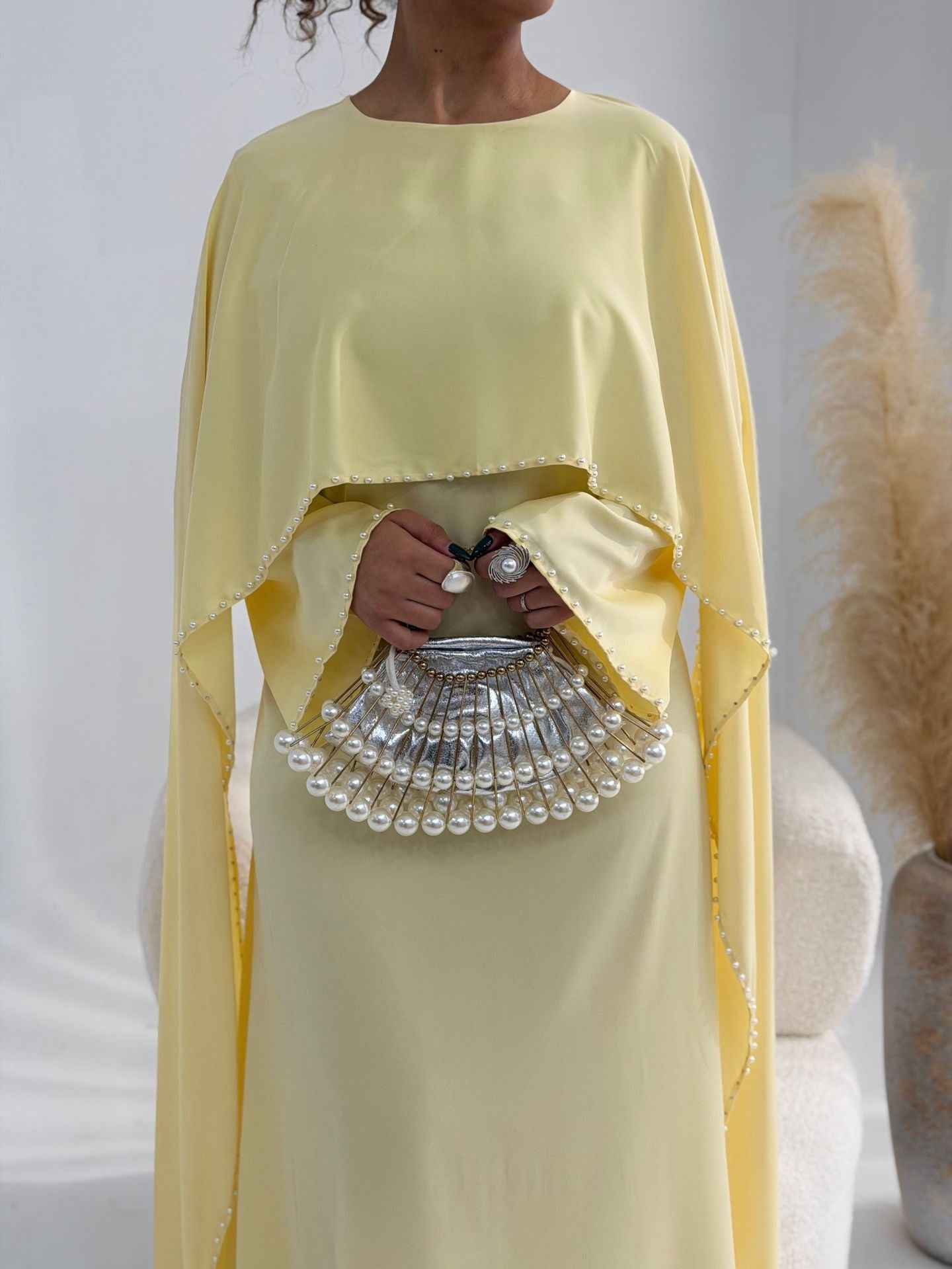 LR1134 Exquisite Pearl-Embellished Abaya – Opulent Craftsmanship, Timeless Elegance