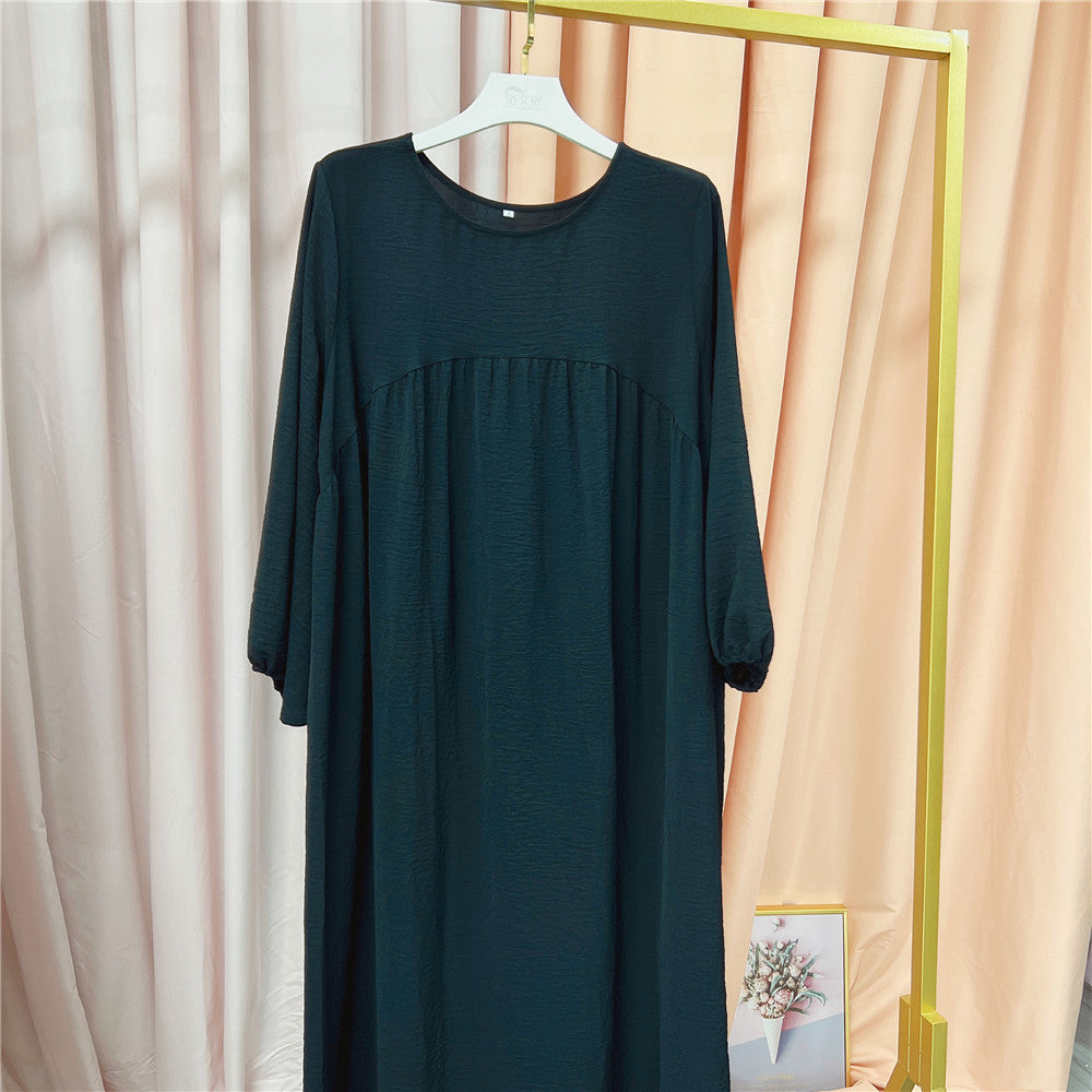 LR500 A loose and comfortable robe in a solid color