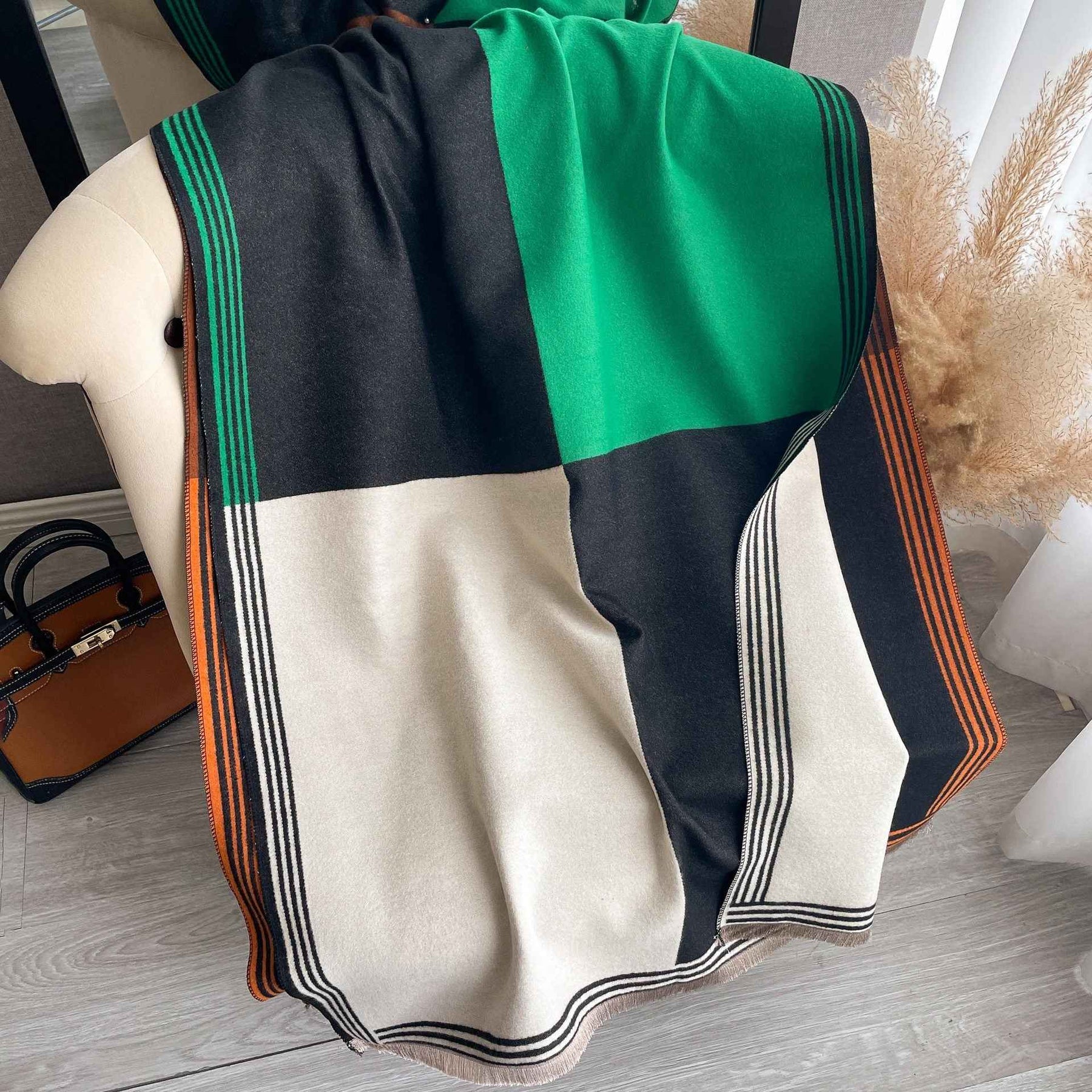 MX001 Stylish Winter Scarf in Faux Cashmere