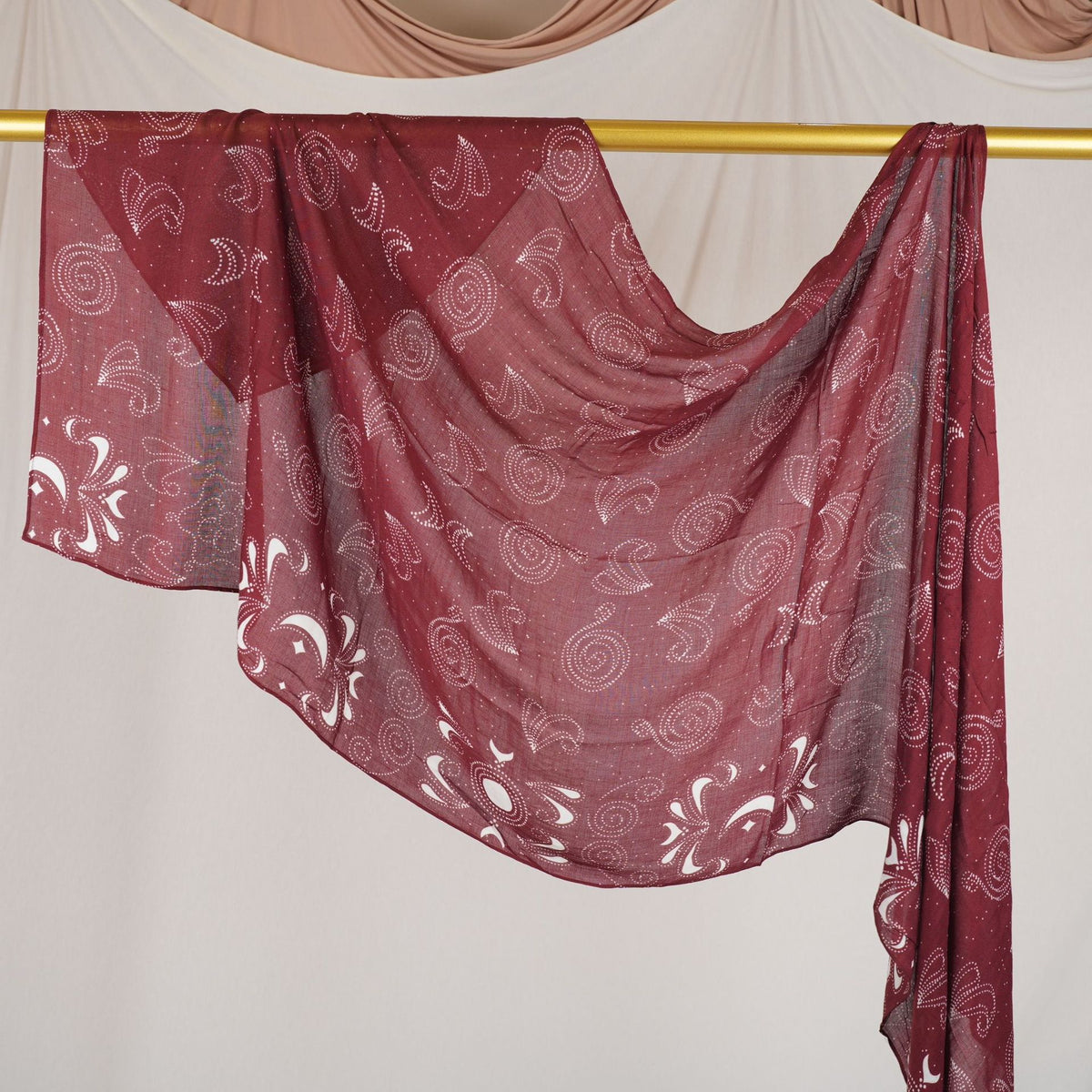 DL001  Double-Sided Modal Printed Single-Stitch Right-Angle Rolled-Edge Hijab