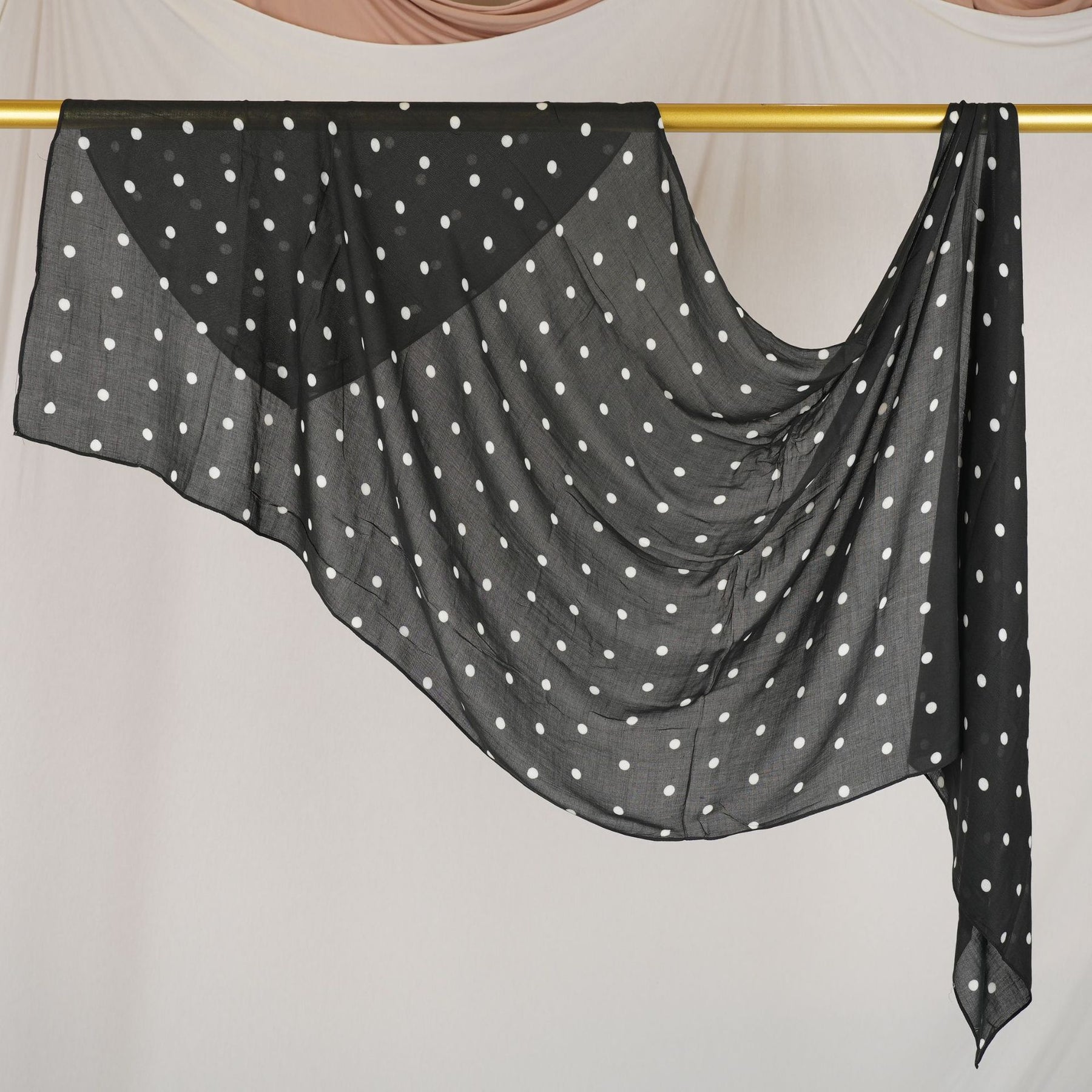 DL001  Double-Sided Modal Printed Single-Stitch Right-Angle Rolled-Edge Hijab