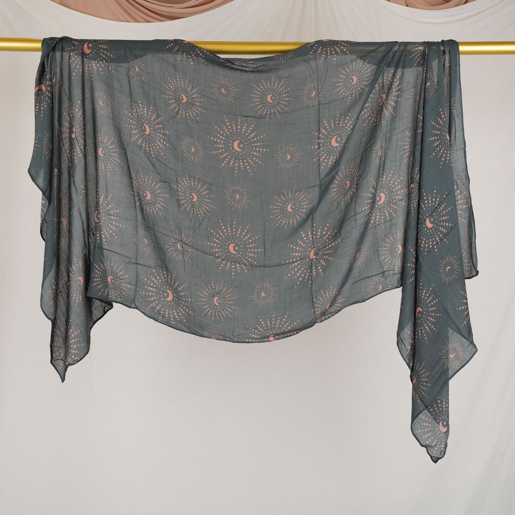 DL001  Double-Sided Modal Printed Single-Stitch Right-Angle Rolled-Edge Hijab