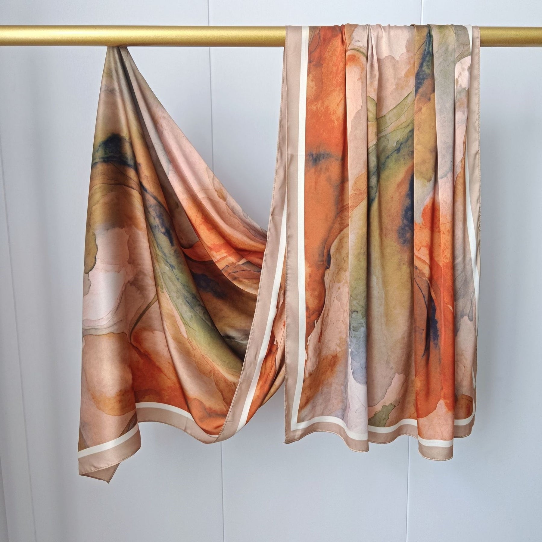 JB096  Printed Silk-Like Double-Sided Hijab