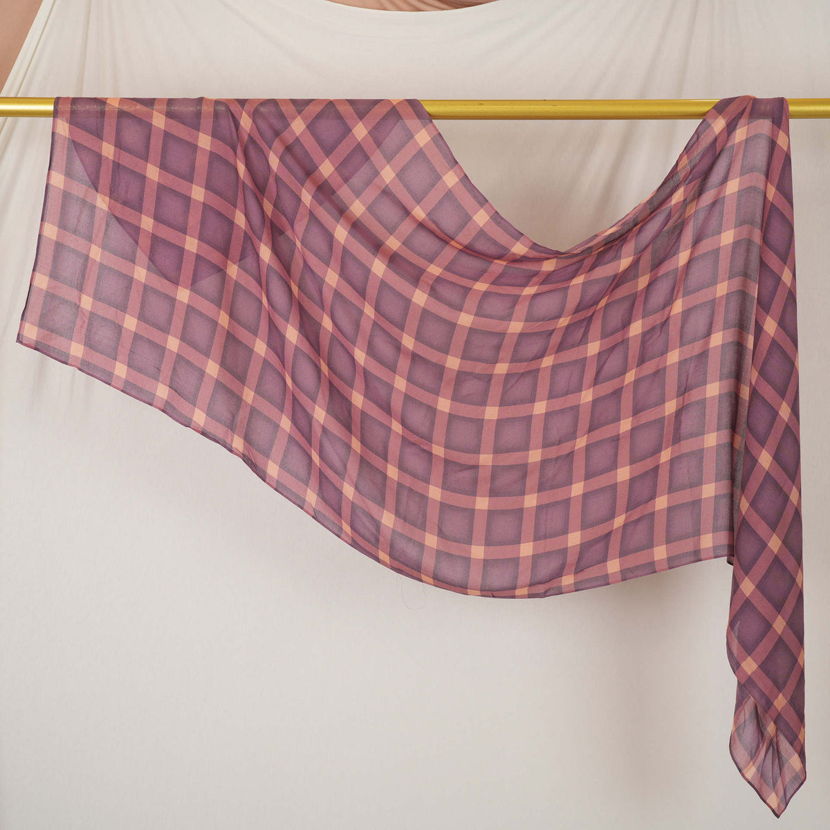 DL001  Double-Sided Modal Printed Single-Stitch Right-Angle Rolled-Edge Hijab