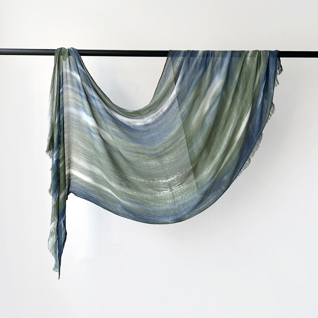 SS007  Gradient Rainbow Collection Short Tassel Crinkled Hijab