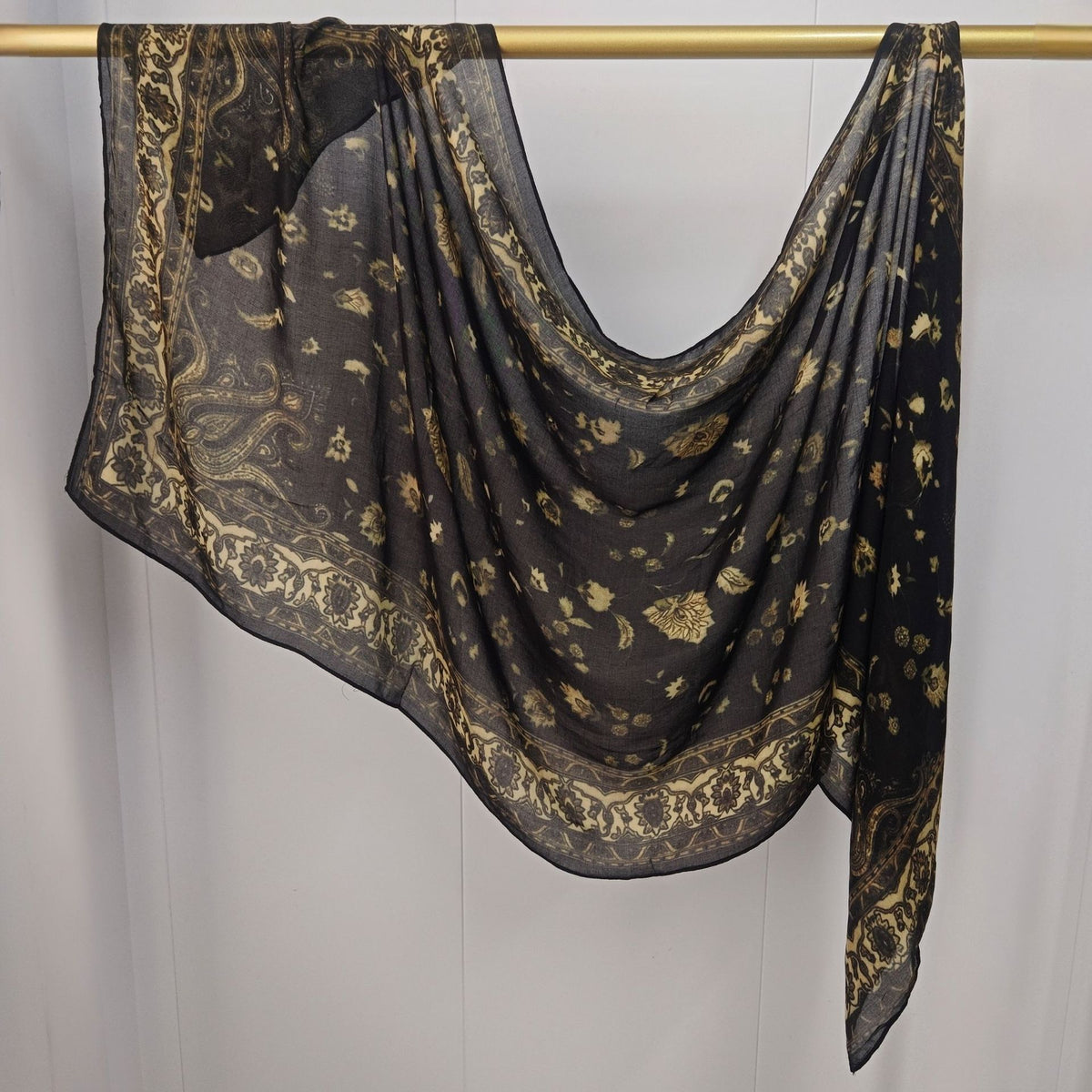 Printed Double-Sided Modal Hijab Modal? - Color Option
