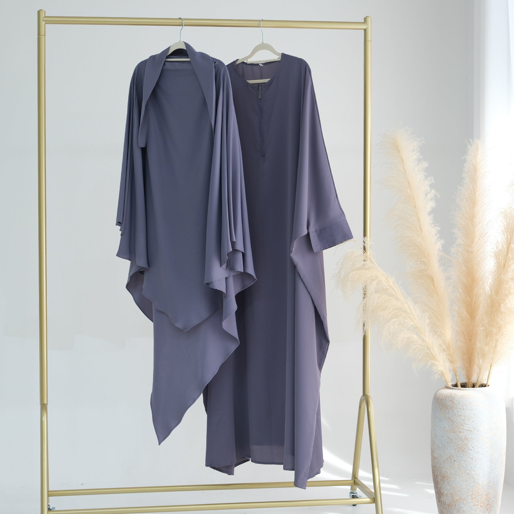 LR425+HJ901   Large solid color bat sleeve abaya