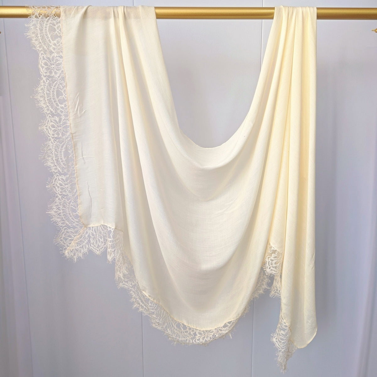 WJ079 Plain Cotton Lace Trim Modal Hijab