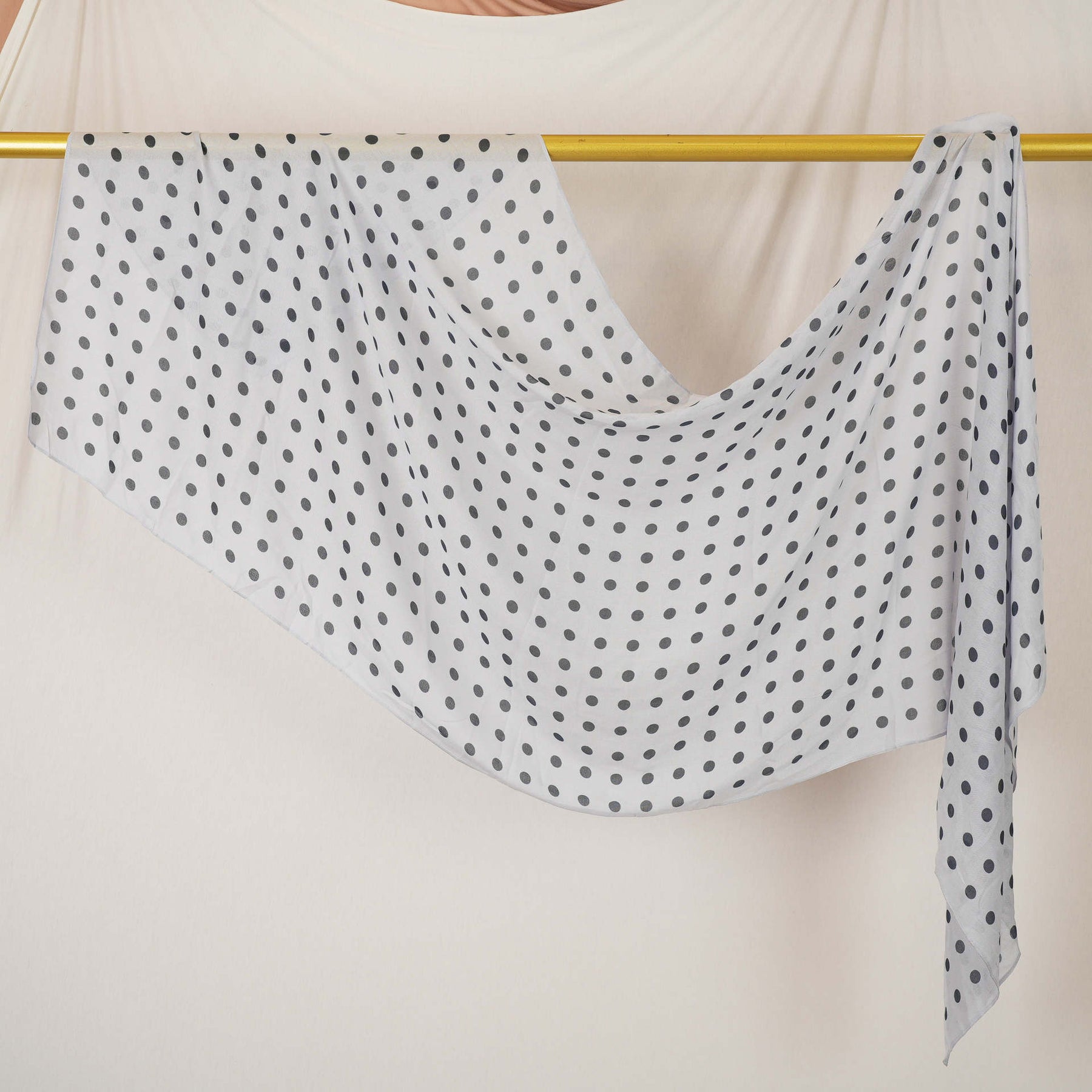 DL001  Modal printed hijab with square corners and rolled hem