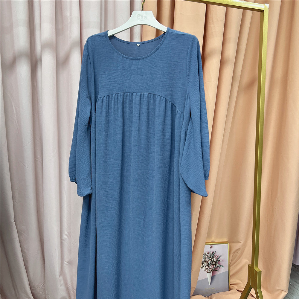 LR500 A loose and comfortable robe in a solid color