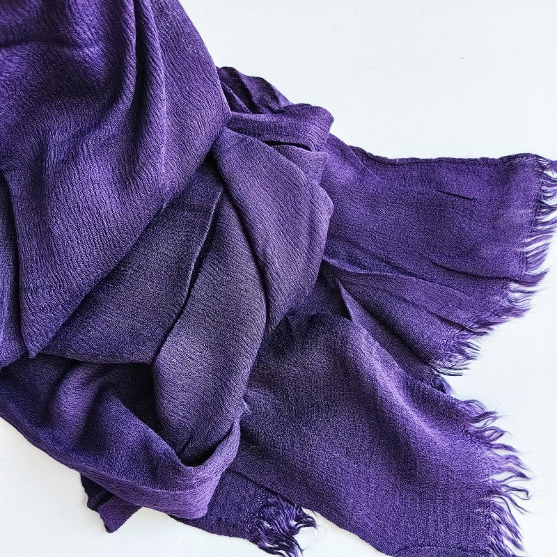 WJA79  Plain natural crinkle cotton hijab with fringes on both ends