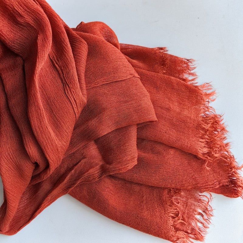 WJA79  Plain natural crinkle cotton hijab with fringes on both ends