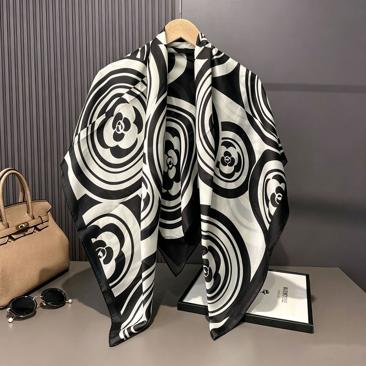 S11001  110*110 cm Printed Silk-Look Large Square Scarf