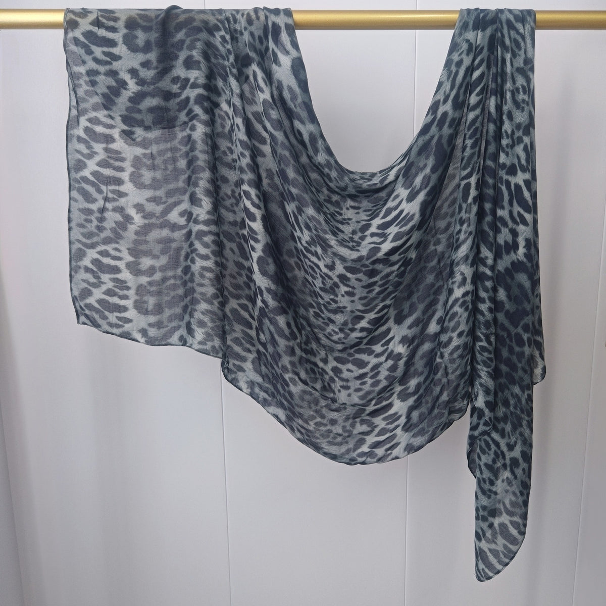 Printed Double-Sided Modal Hijab Modal? - Color Option