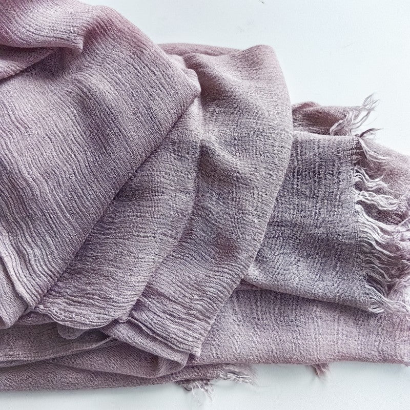 WJA79  Plain natural crinkle cotton hijab with fringes on both ends