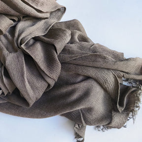 WJA79  Plain natural crinkle cotton hijab with fringes on both ends