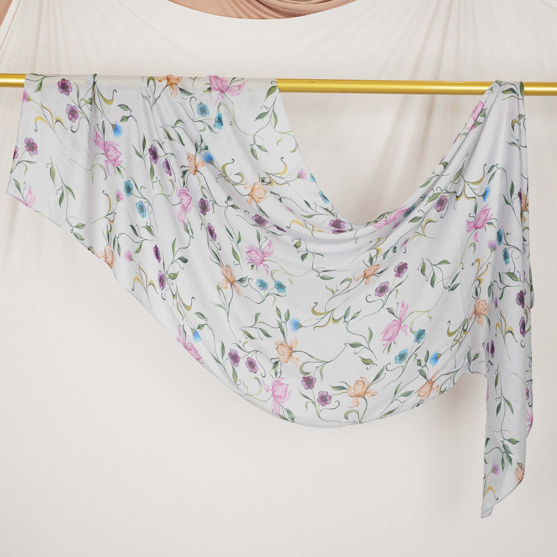 DL001  Modal printed hijab with square corners and rolled hem