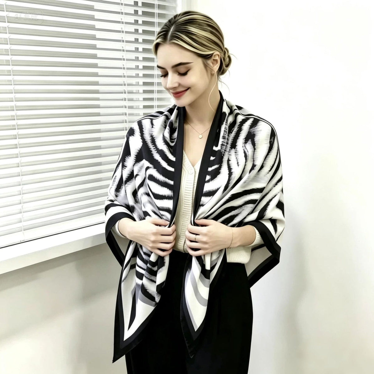 S11001  110*110 cm Printed Silk-Look Large Square Scarf