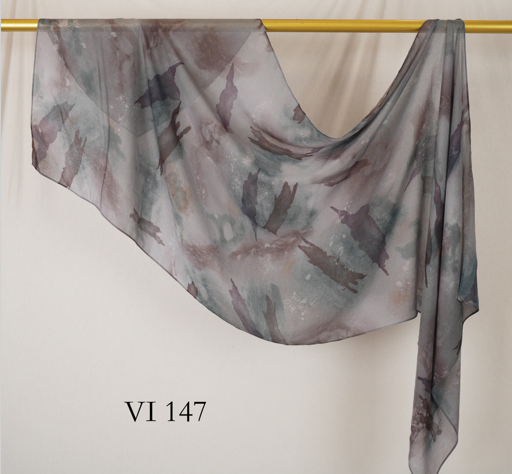 DL001  Modal printed hijab with square corners and rolled hem