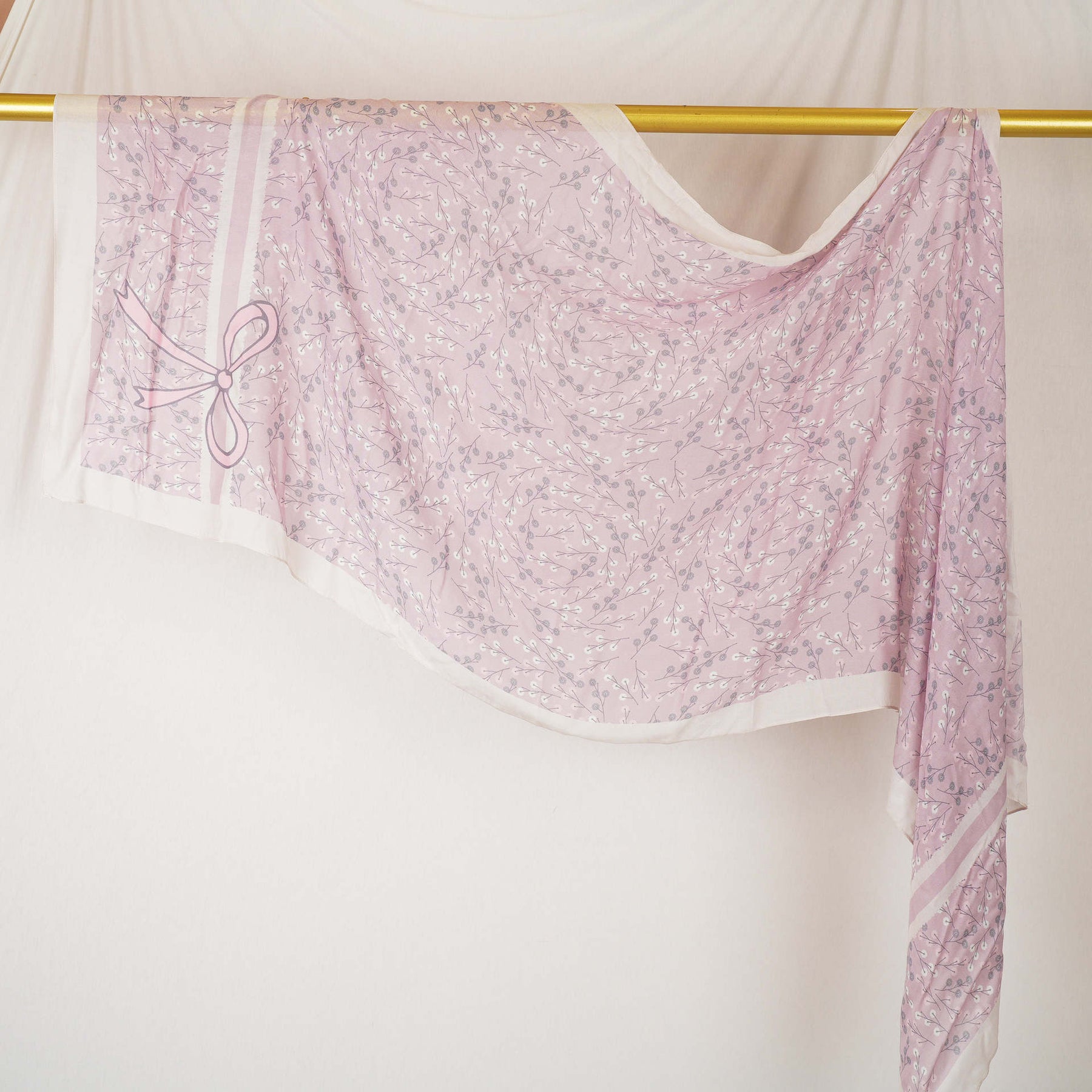 DL001  Modal printed hijab with square corners and rolled hem