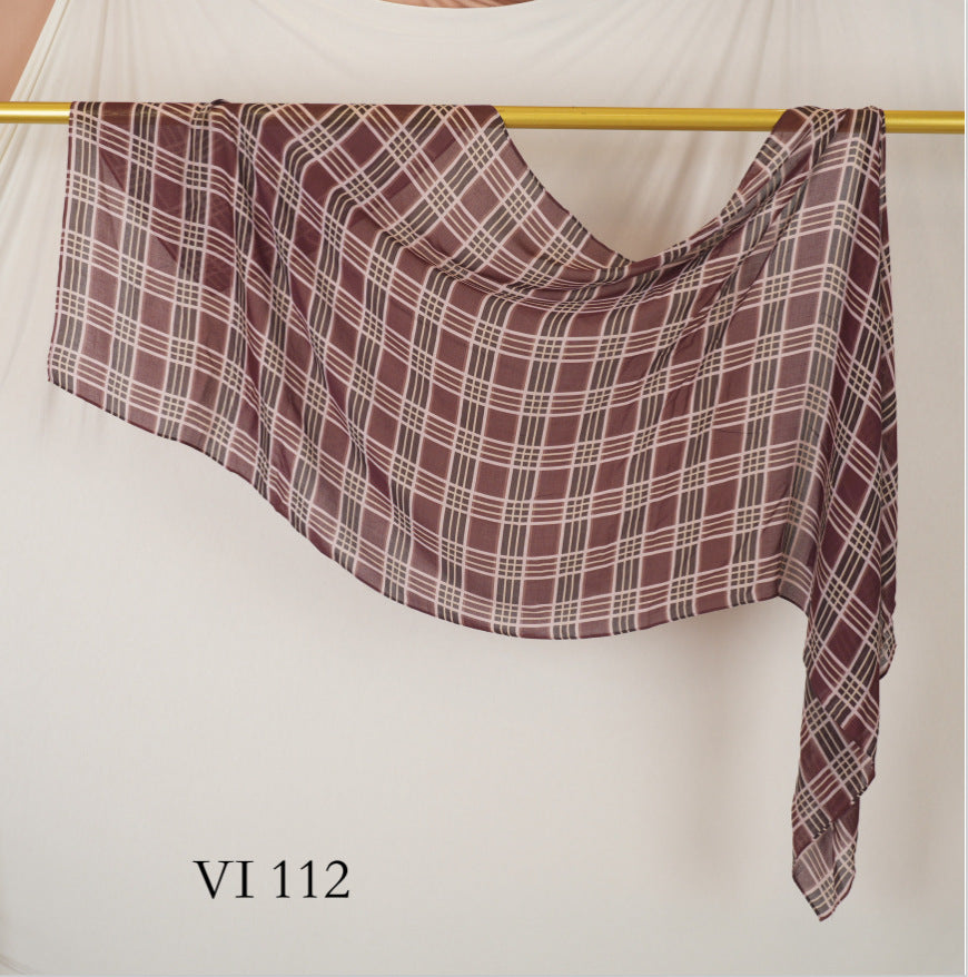 DL001  Modal printed hijab with square corners and rolled hem